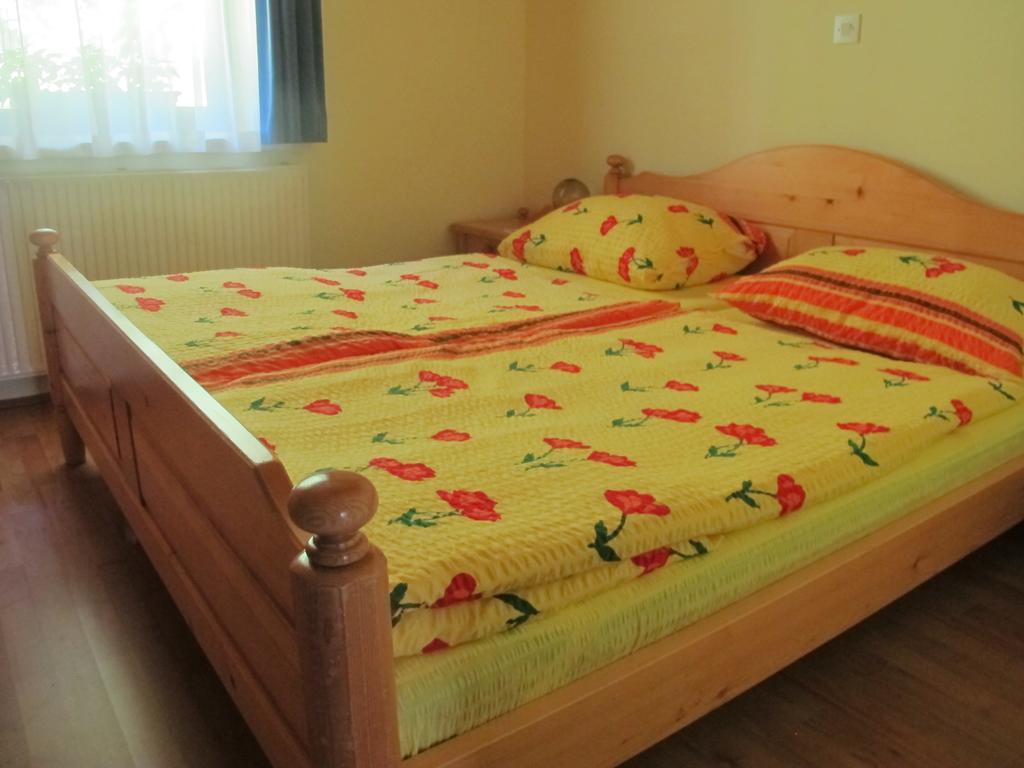 Apartments Zakrasnik Škofja Loka Habitación foto